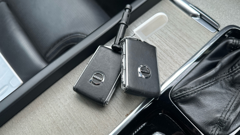 Volvo S60 2.0 T5 Inscription Plus 4dr Auto Petrol Saloon